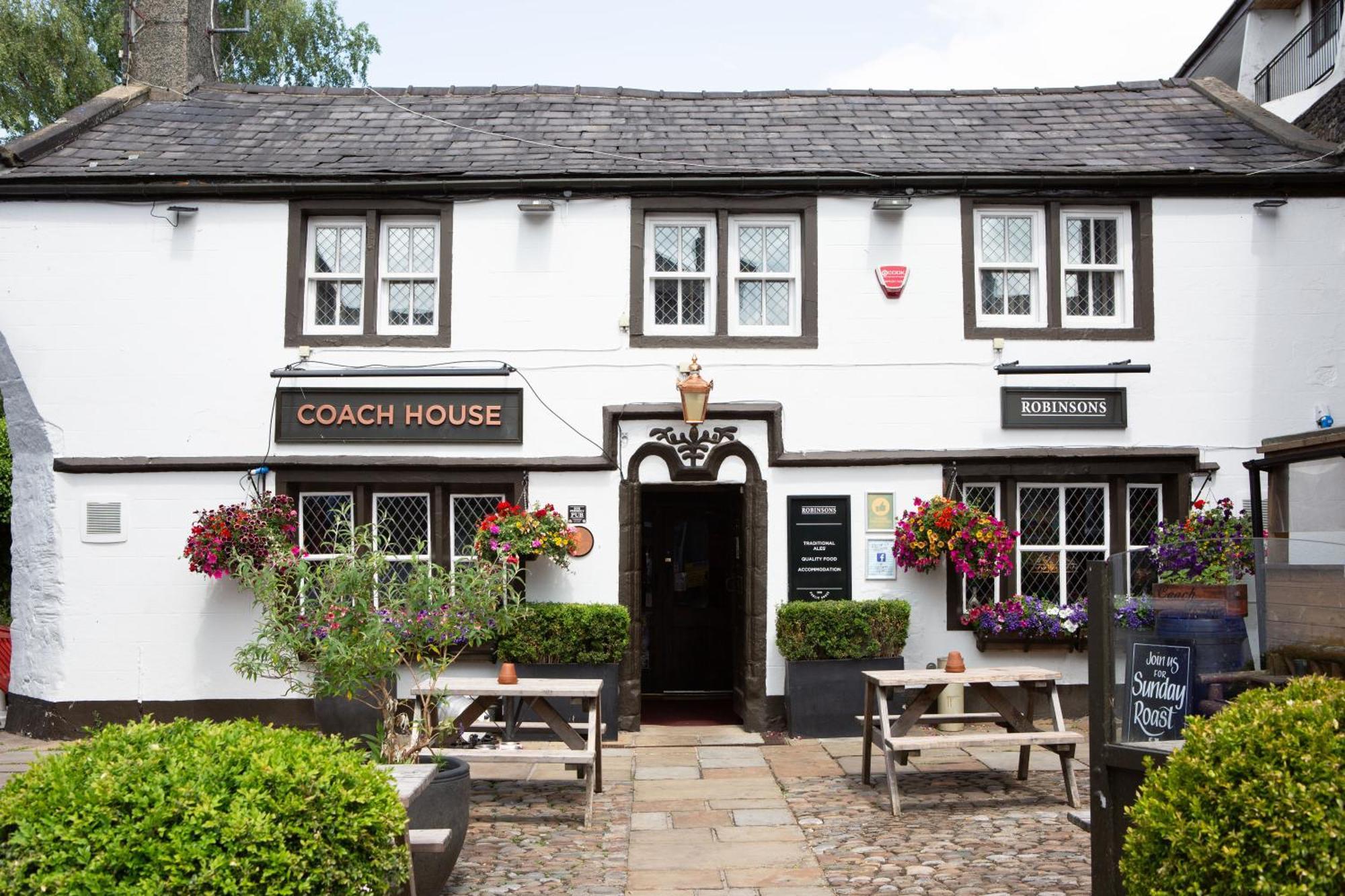 Coach House Hotel Bentham Buitenkant foto