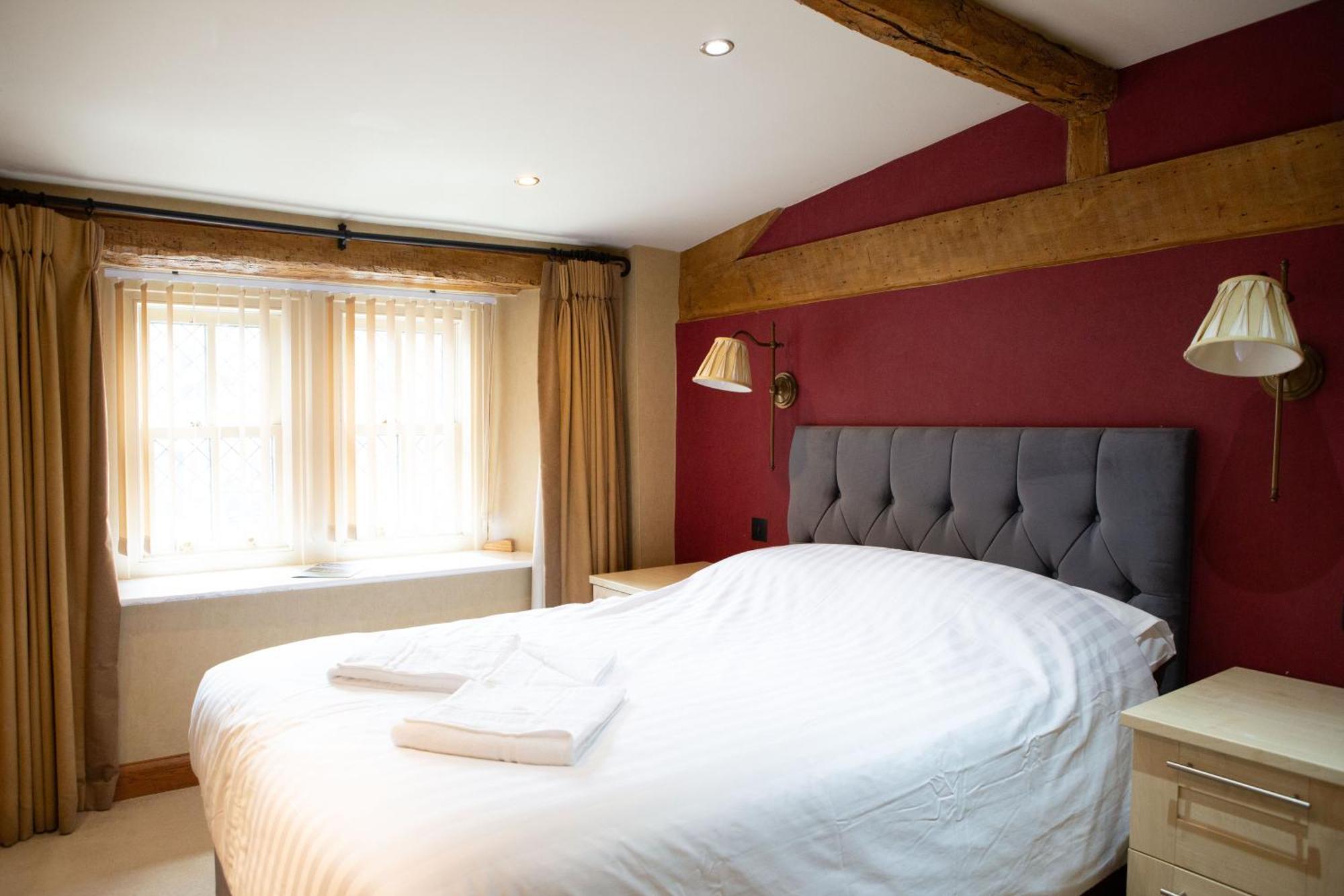 Coach House Hotel Bentham Buitenkant foto
