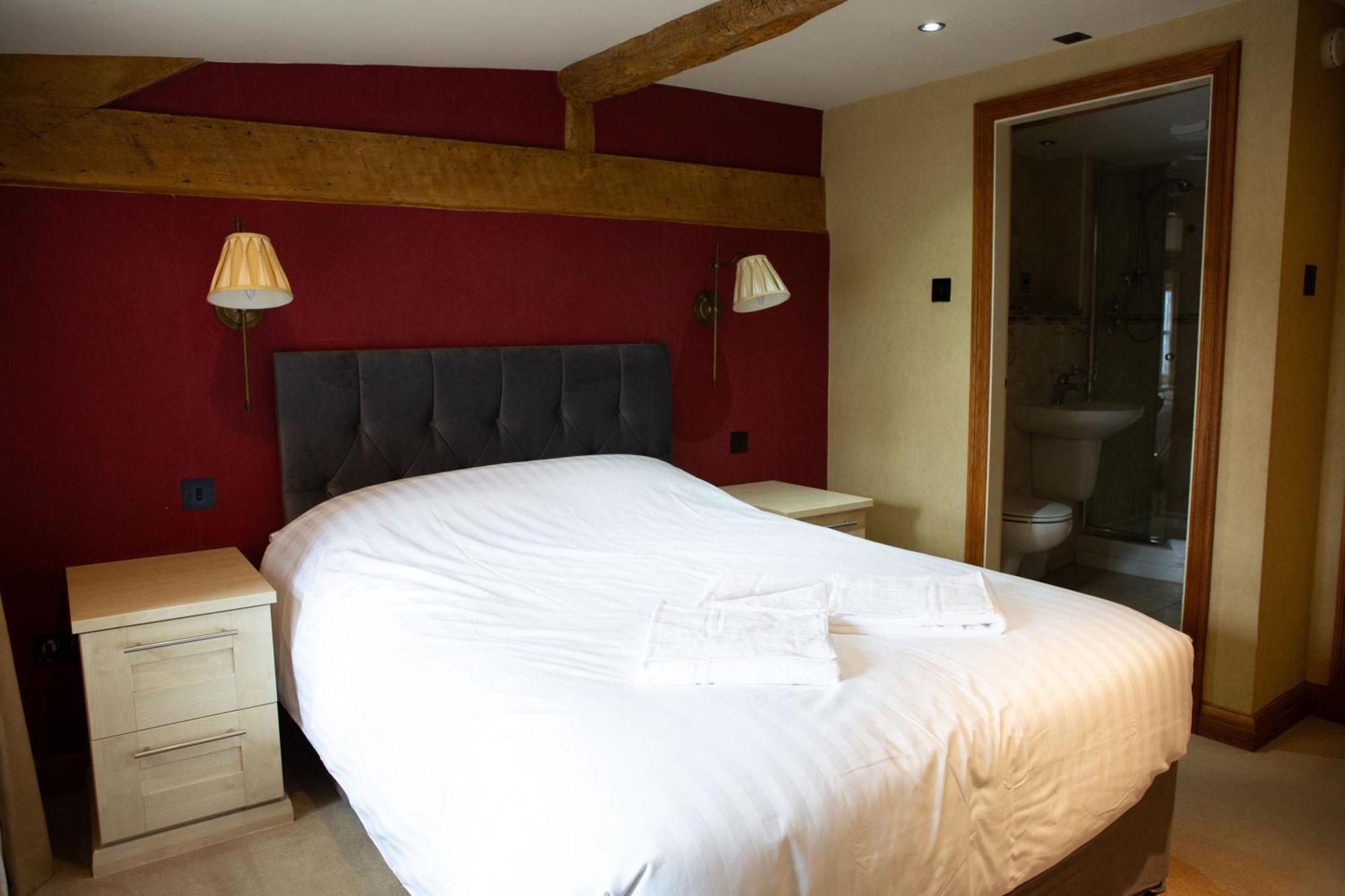 Coach House Hotel Bentham Buitenkant foto