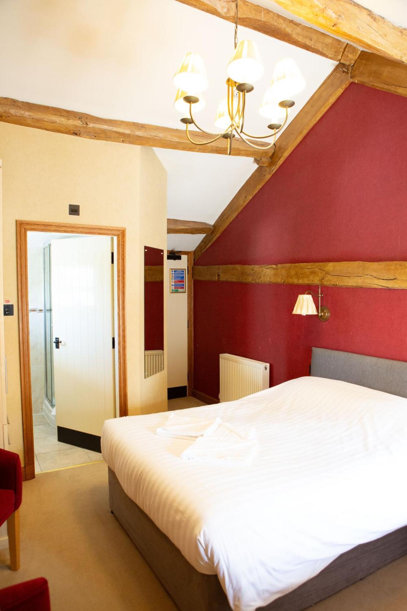 Coach House Hotel Bentham Buitenkant foto