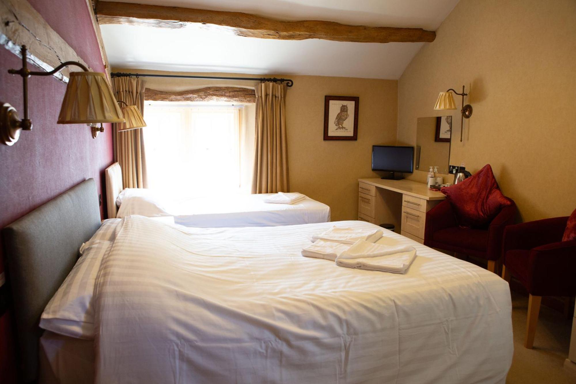 Coach House Hotel Bentham Buitenkant foto