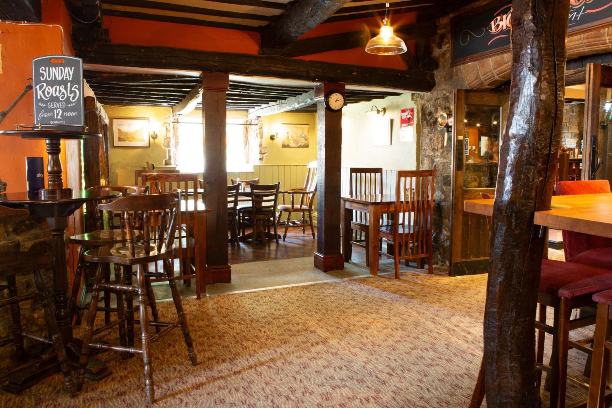 Coach House Hotel Bentham Buitenkant foto