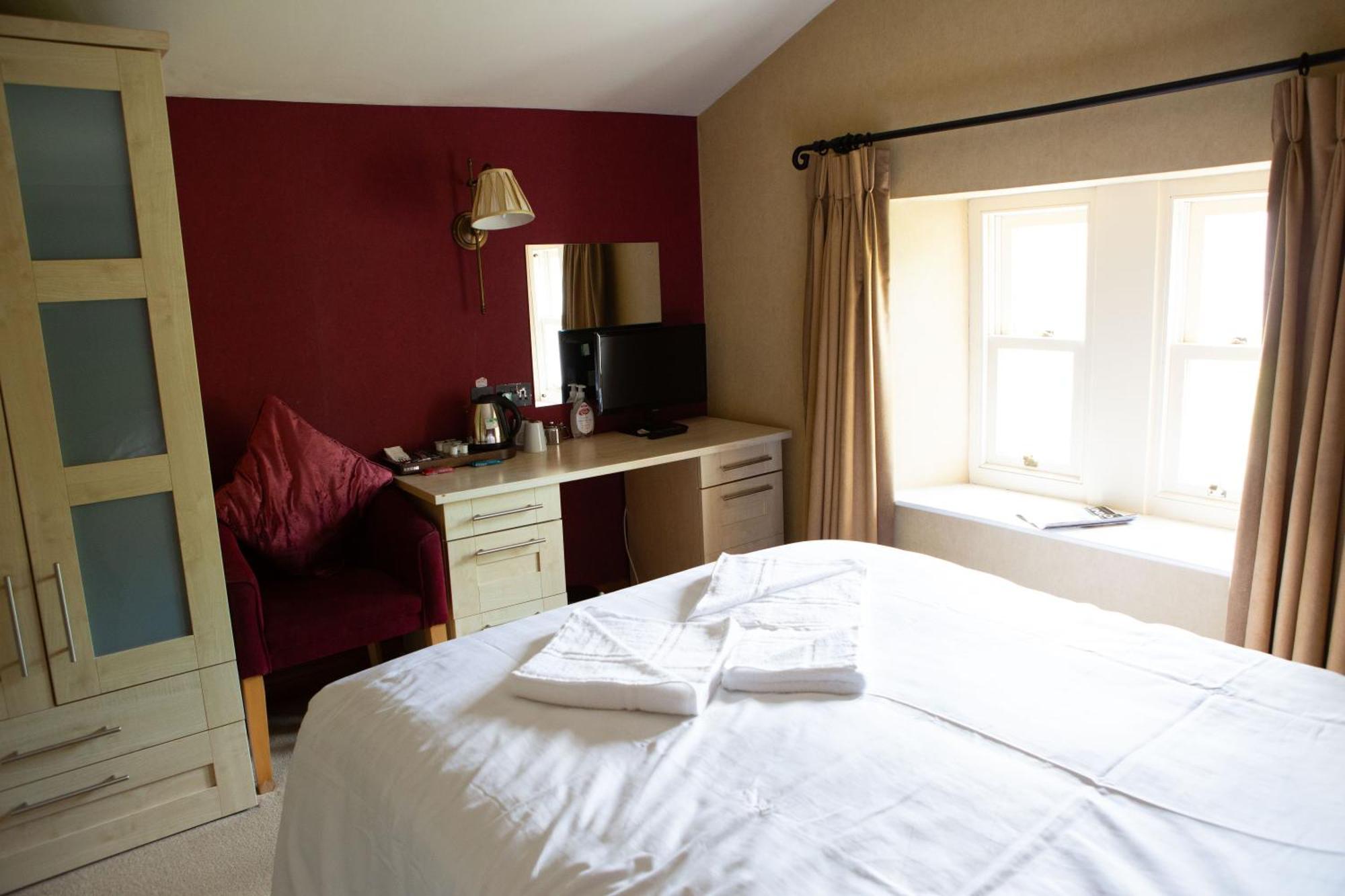 Coach House Hotel Bentham Buitenkant foto